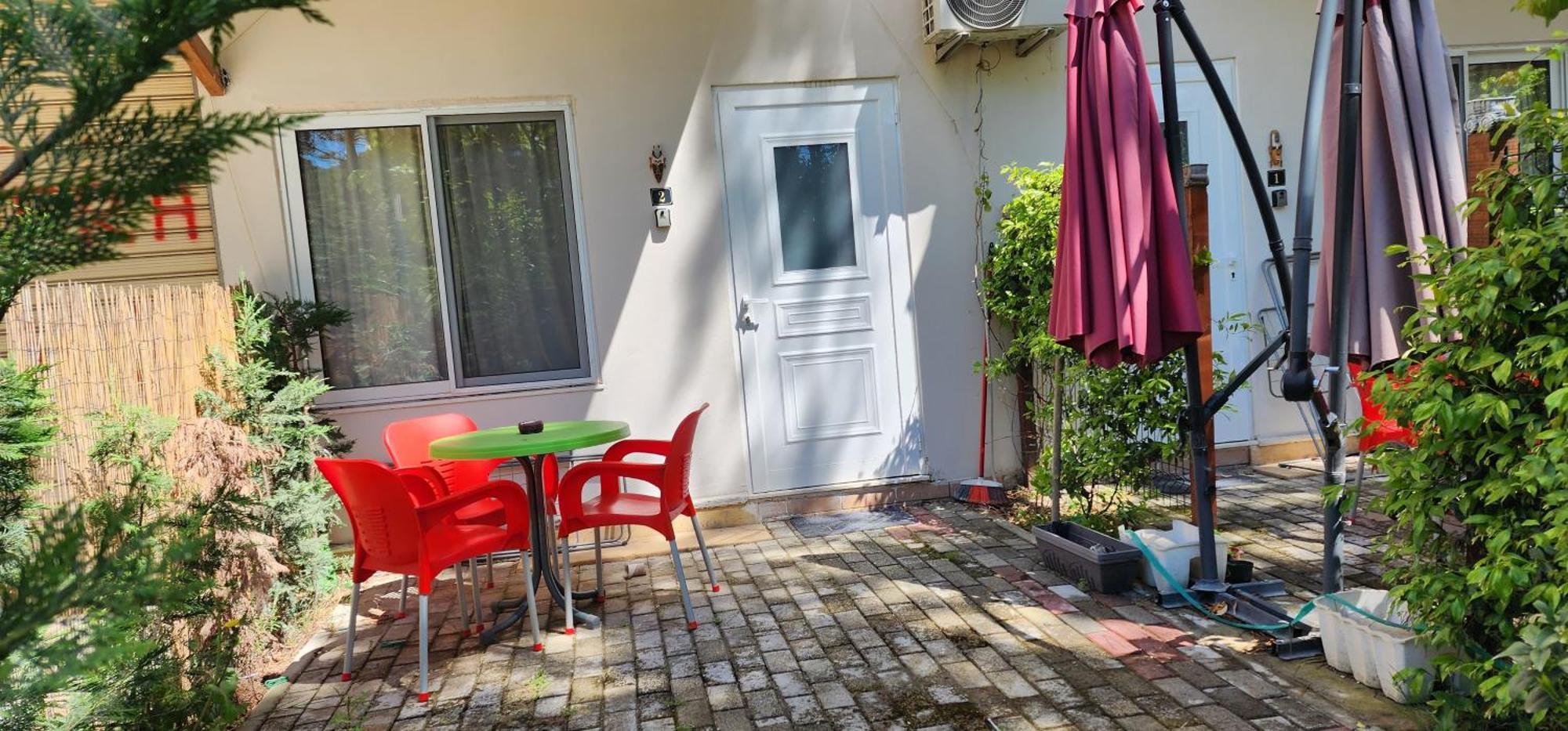 Sunny Beach Loft Golem (Tirana) Esterno foto